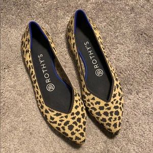NEW - Rothy’s Leopard Knit Pointed Toe Flats